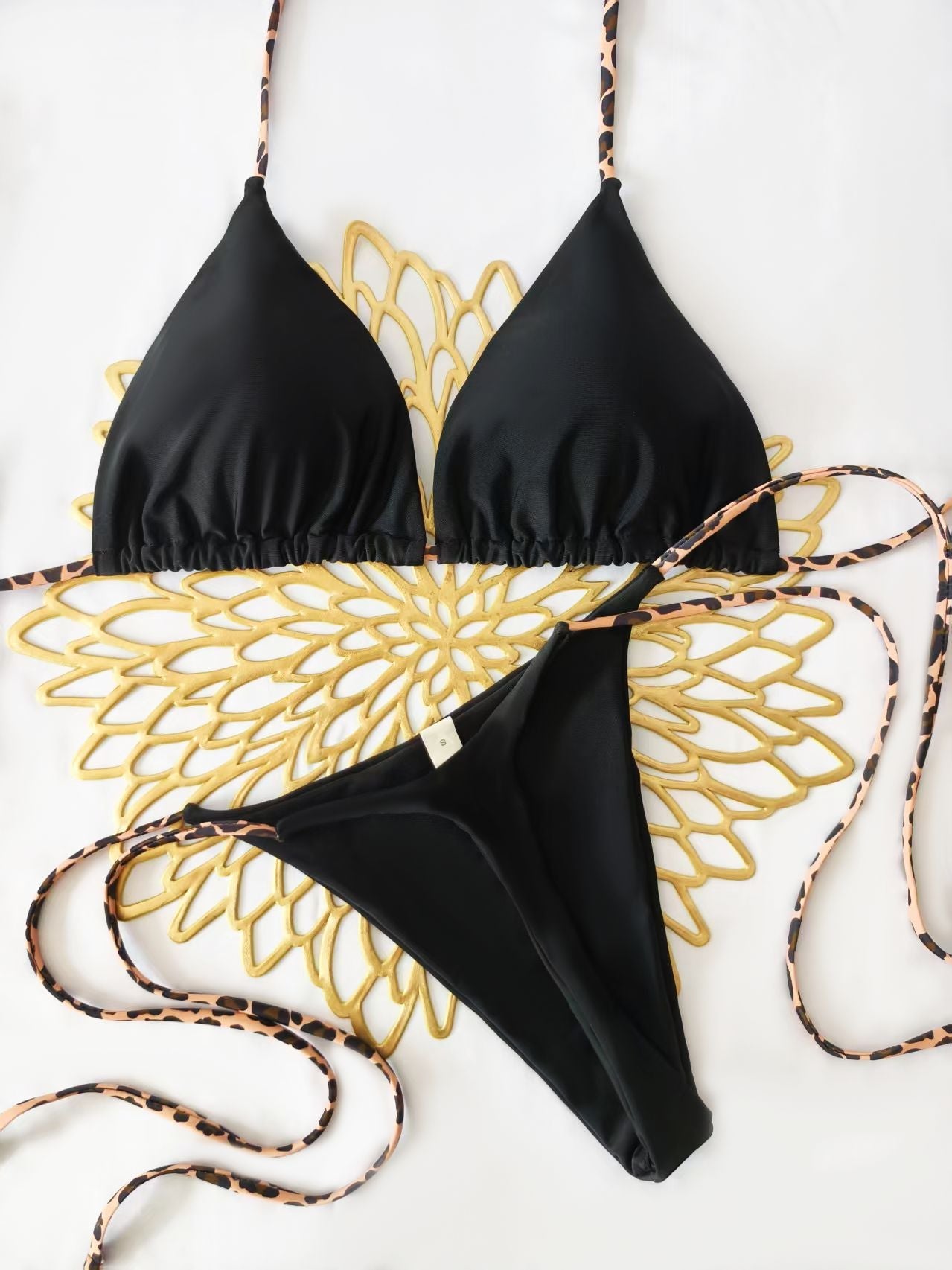 Bikini triangle pour femmes avec détail floral Echo Archiv
