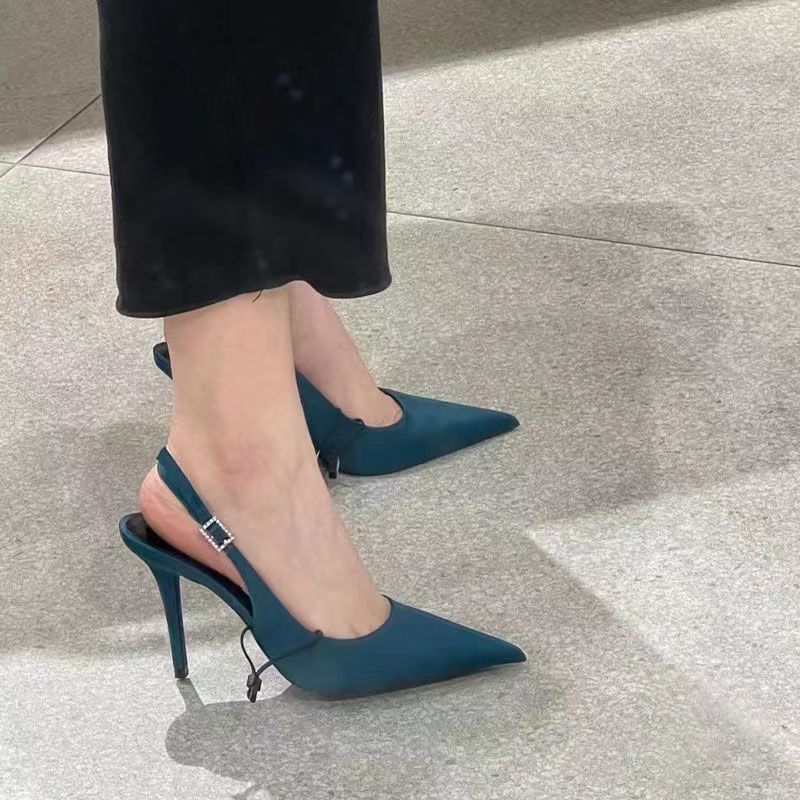 Escarpins à talon ouvert pour femmes avec bout pointu et élégant strap arrière R&B