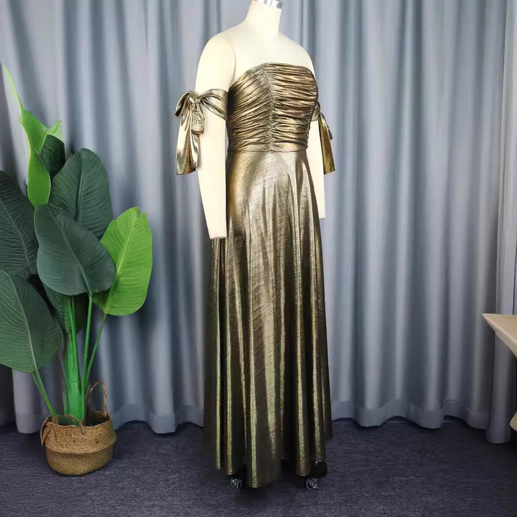 Robe de soirée glamour pour femmes avec design décolleté et élégantes fronces R&B