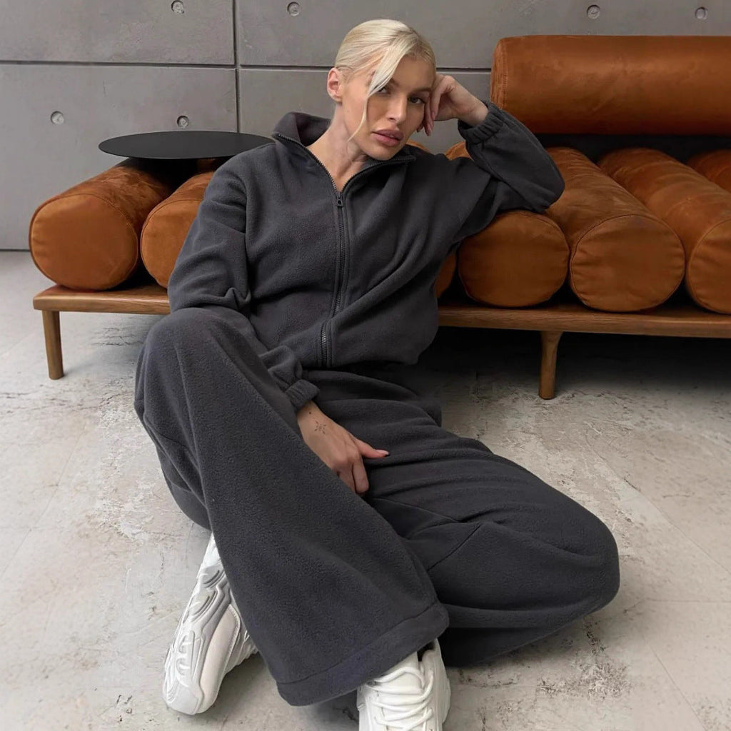 Ensemble Microfleece ultrasoft pour femmes avec veste courte à col montant zippée et pantalon lounge taille haute large Echo Archive