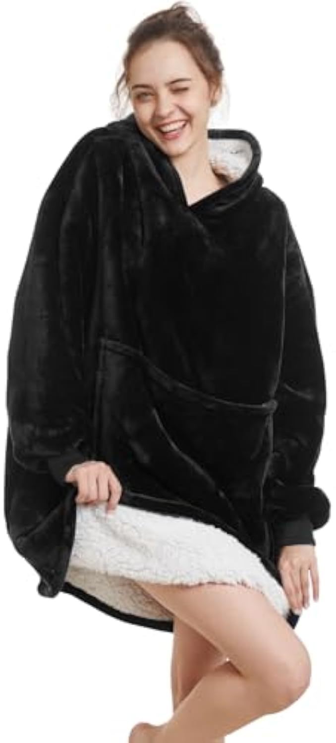 Couverture à capuche oversize en microfibre avec doublure en Sherpa