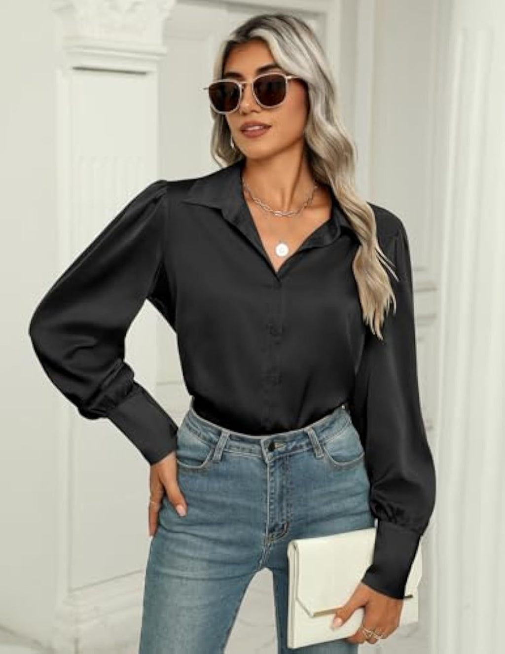 Blouse en satin pour femmes avec col chemise, patte de boutonnage cachée et manches longues
