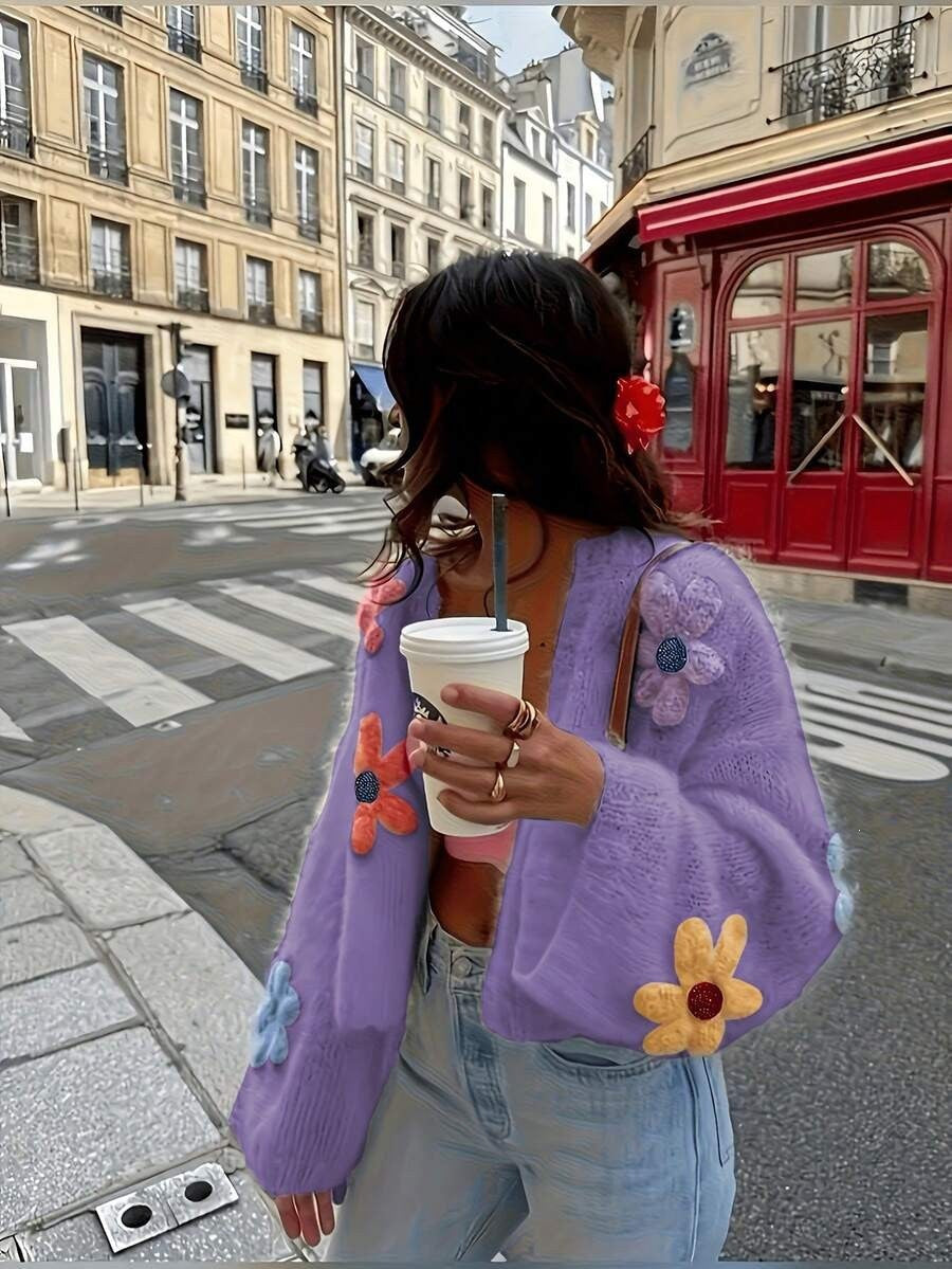 Cardigan en maille oversize pour femmes avec appliqués floraux 3D Echoarchiv
