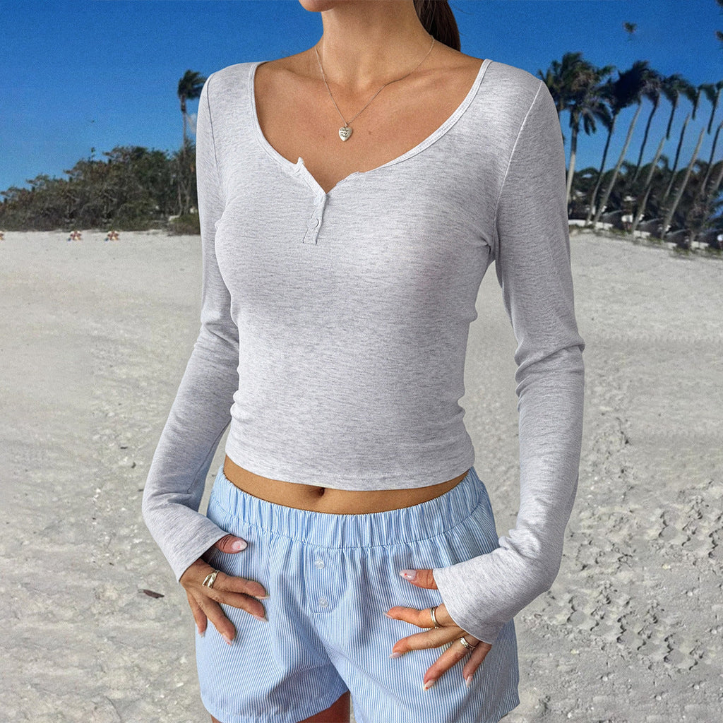T-shirt Henley à manches longues cintré pour femmes avec décolleté en U profond, fine texture en côtes et patte de boutonnage décorative Echo Archiv