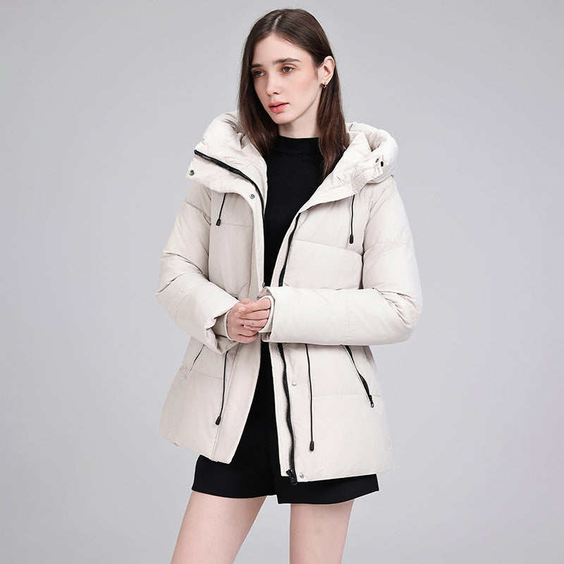 Parka à capuche matelassé pour femmes avec cordon de serrage ajustable à la taille, fermeture éclair cachée et bords côtelés Echo Archiv