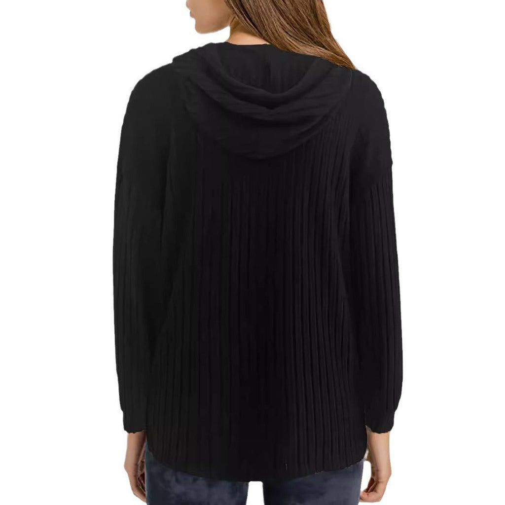 Pull à capuche côtelé pour femmes avec silhouette cropped décontractée Echoarchiv