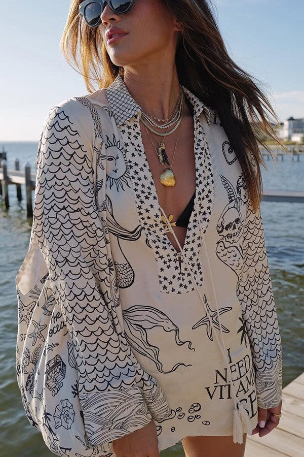 Robe de plage légère pour femmes en forme de tunique avec décolleté en V profond, fermeture à pompons et imprimé nautique R&B