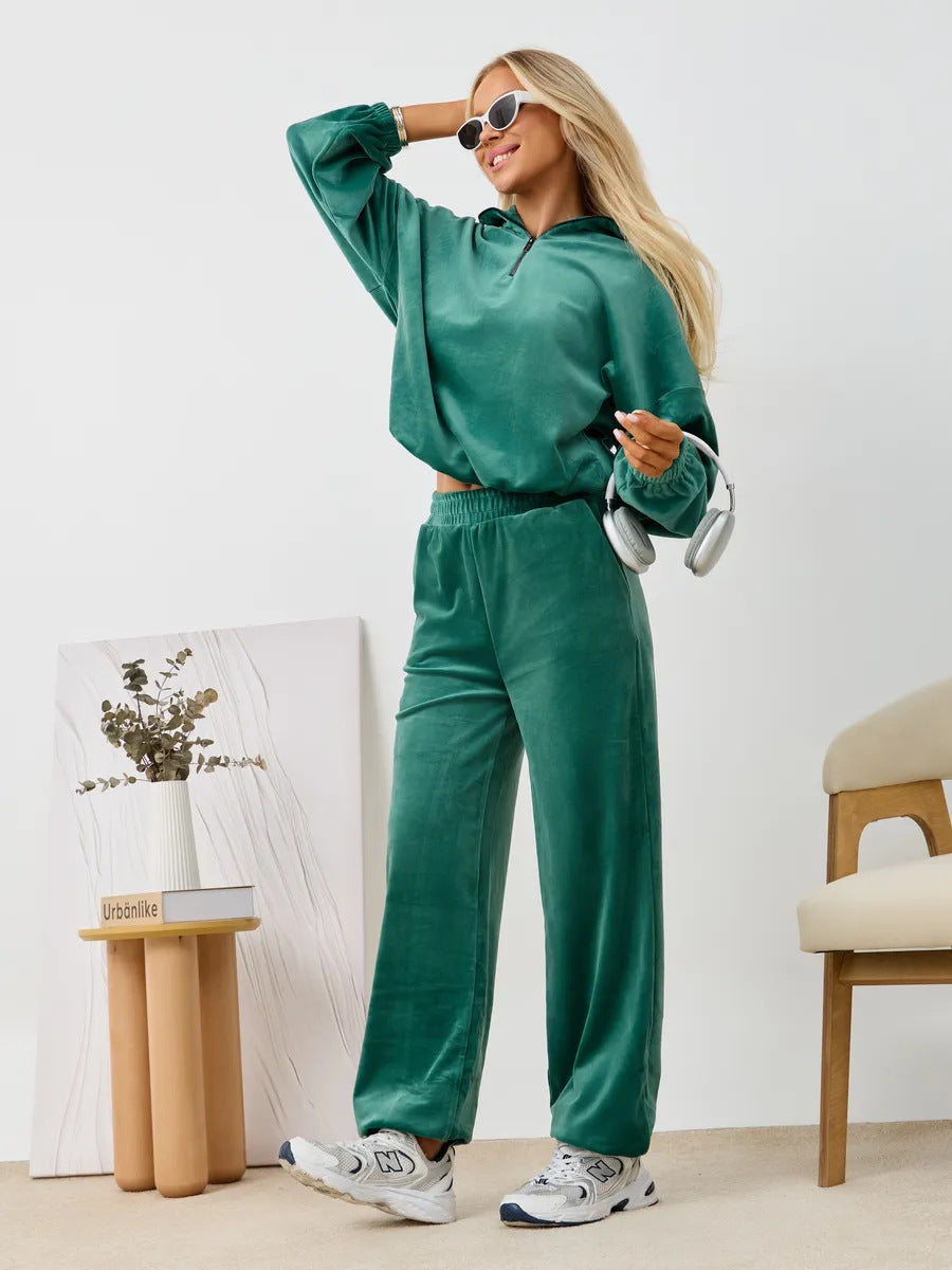 Ensemble de lounge en velours deux pièces pour femmes avec capuche et pantalon à taille élastique