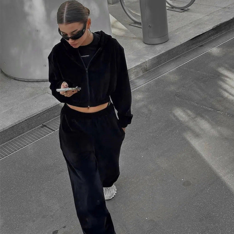 Ensemble lounge en velours pour femmes avec hoodie court à zip, ceinture en rib élastique et pantalon palazzo taille haute