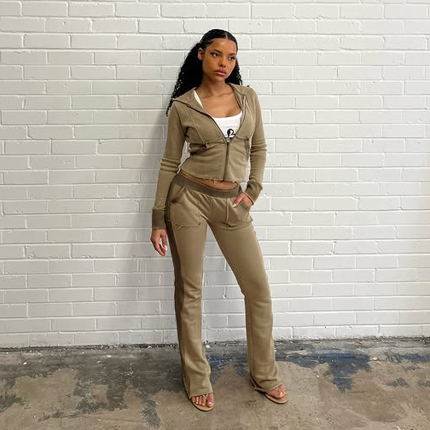 Pantalon évasé stretch pour femmes avec taille haute, poches plaquées et bandes latérales Echo Archiv