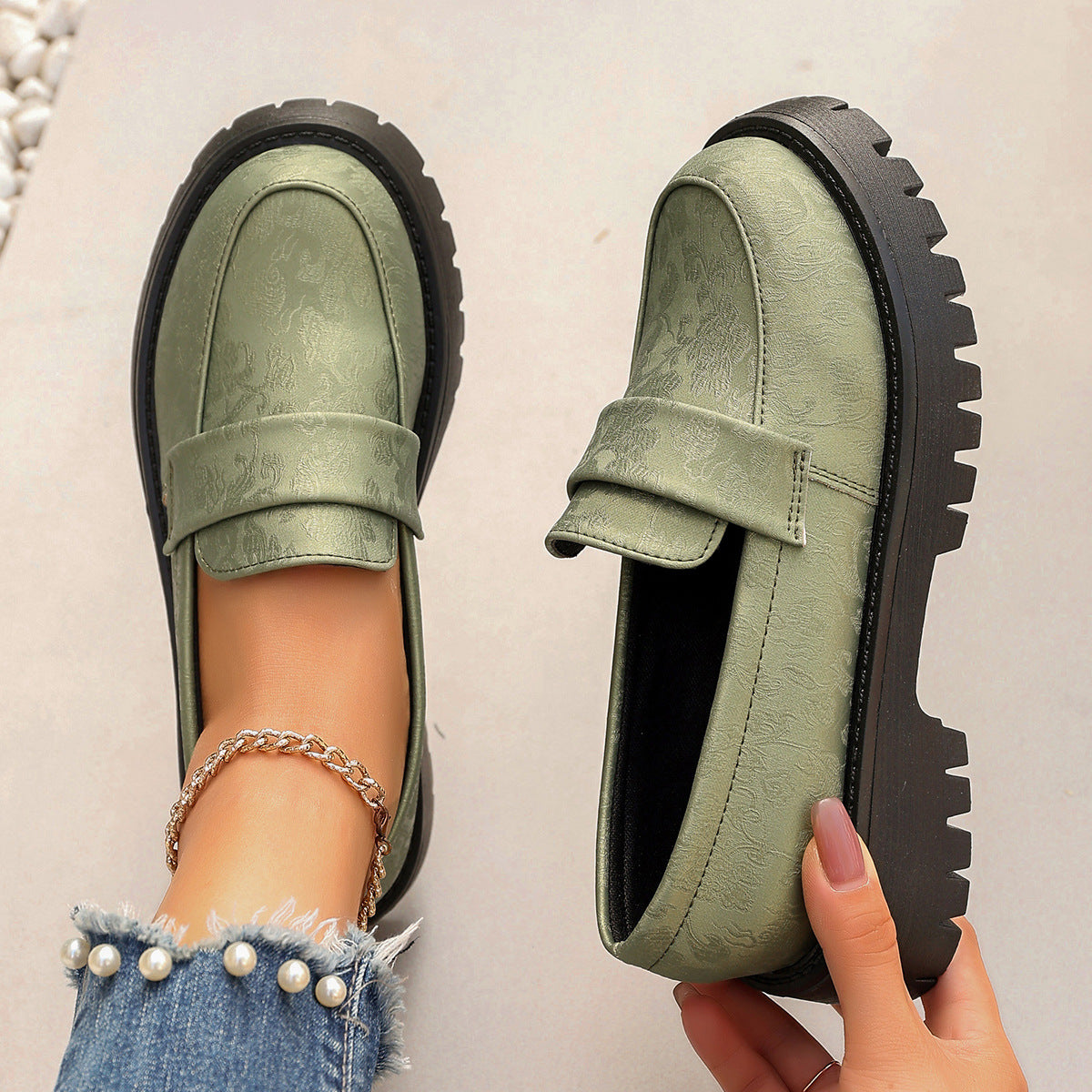 Mocassins pour femmes avec semelle antidérapante et matière supérieure à la mode R&B