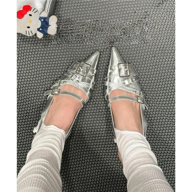 Ballerines élégantes pour femmes à bout pointu avec décoration de boucles R&B