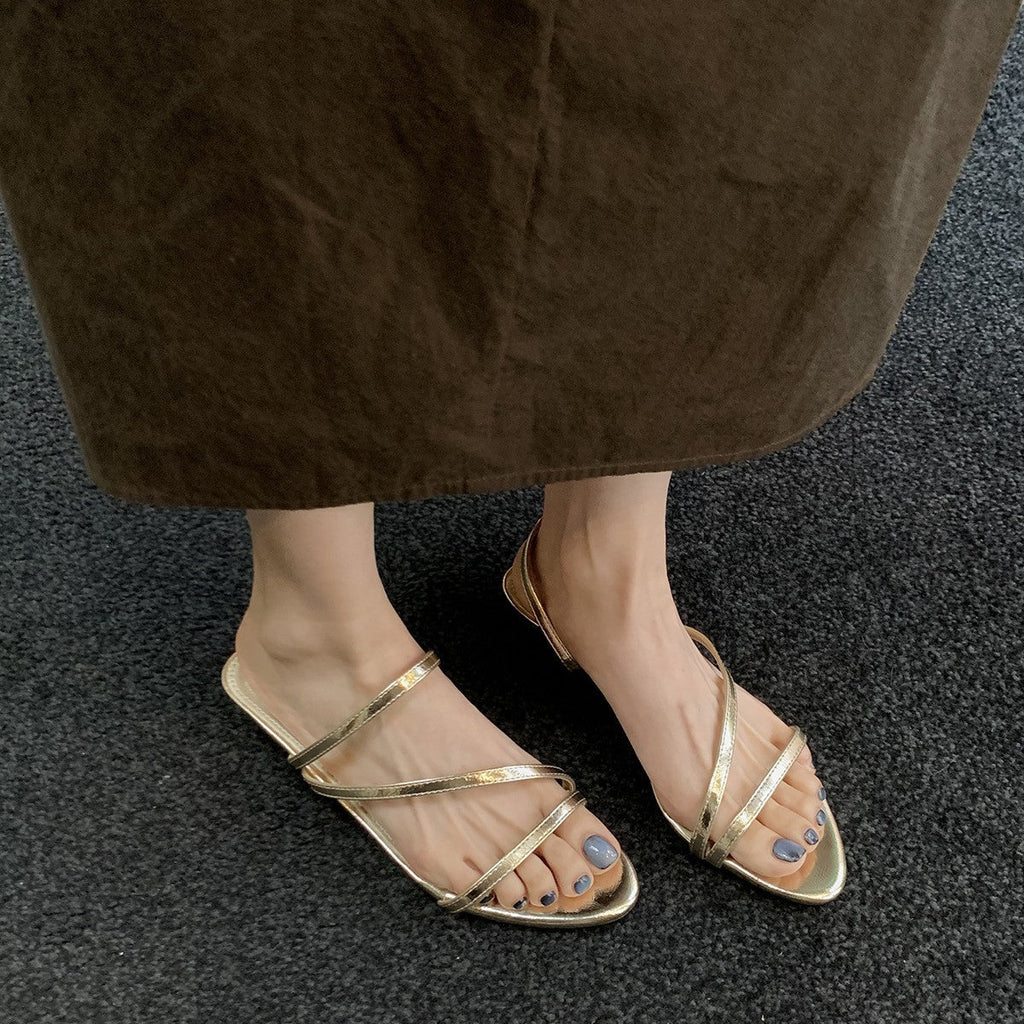 Sandales à brides glamour pour femmes avec une finition métallique élégante R&B