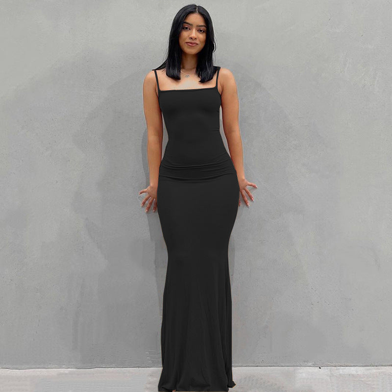 Robe maxi en jersey ajustée pour femmes avec drapés cintrés, manches longues et ourlet évasé Echoarchiv