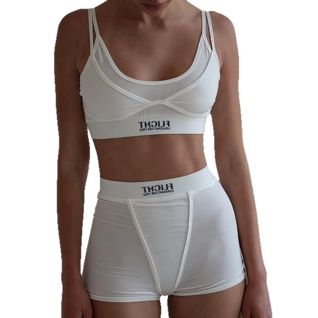 Ensemble de lingerie sportive pour femmes avec crop-top tendance et shorts confortables R&B