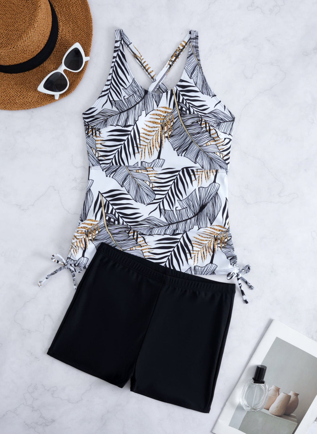 Ensemble Tankini Femme avec design floral tendance et shorts confortables R&B