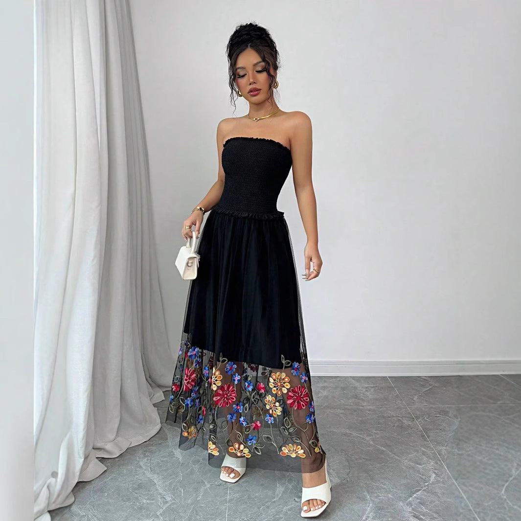 Robe midi sans bretelles pour femmes avec corsage froncé et jupe en tulle brodé R&B