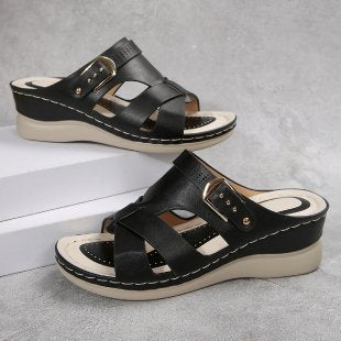 Pantolettes à talon compensé pour femmes avec élégant lanière croisée et semelle intérieure confortable R&B