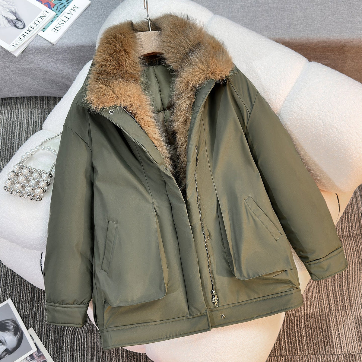 Parka d'hiver pour femmes mi-longue, coupe-vent, avec col en fausse fourrure amovible, doublure matelassée et ourlet asymétrique Echo Archiv