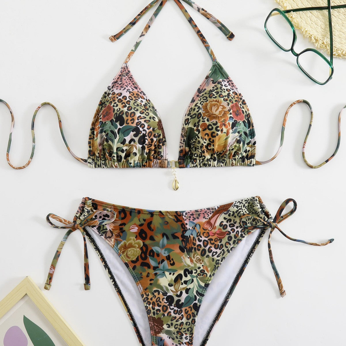 Bikini triangle pour femmes avec motif floral et animalier Echo Archiv