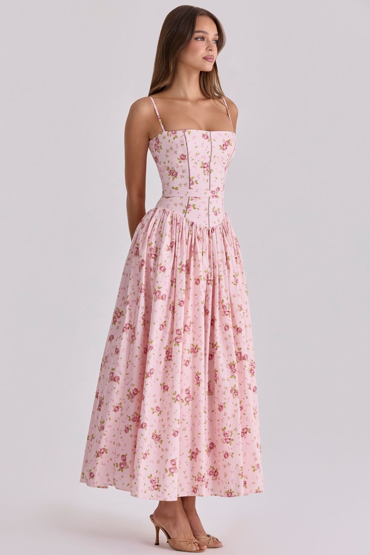 Robe corset cintrée pour femmes avec bretelles spaghetti et jupe évasée R&B