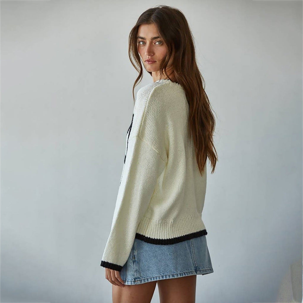 Pull en grosse maille pour femmes avec col rond, bord contrasté et silhouette oversized Echoarchiv