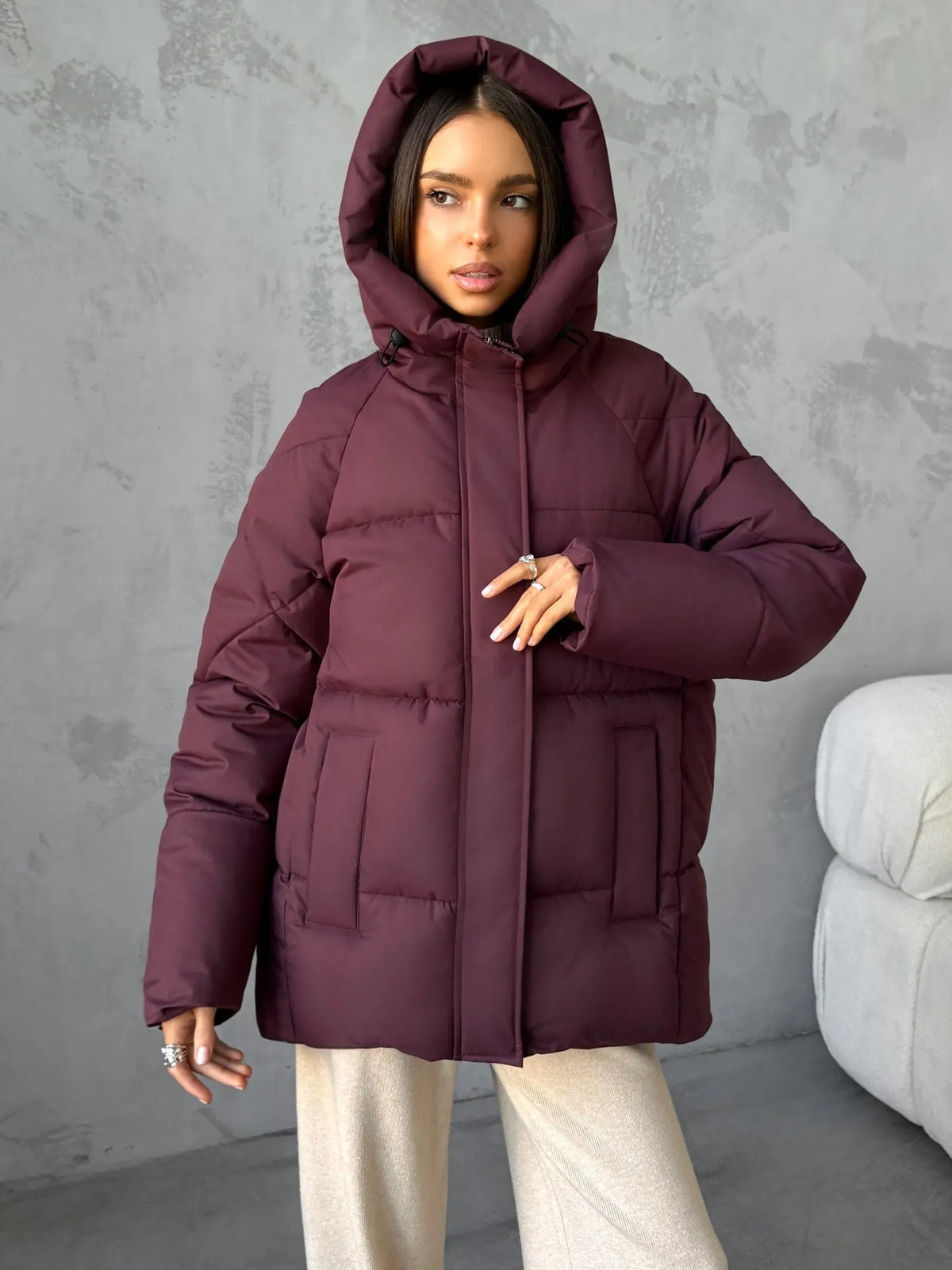 Veste matelassée oversize pour femmes avec capuche et poches intégrées