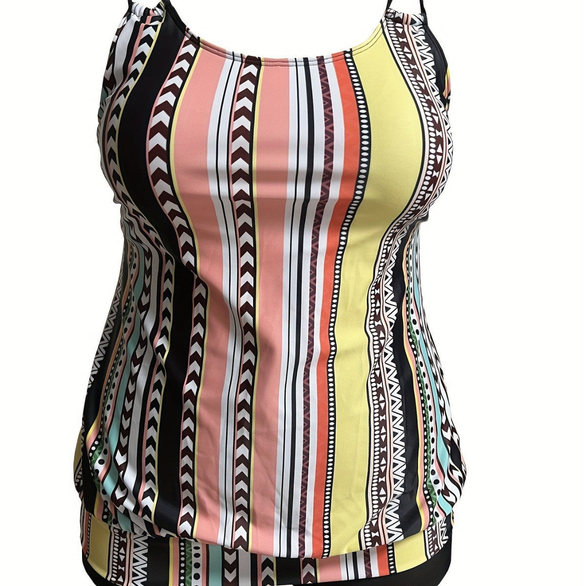 Ensemble Tankini Femme avec un mélange de motifs ludique et des shorts pratiques R&B