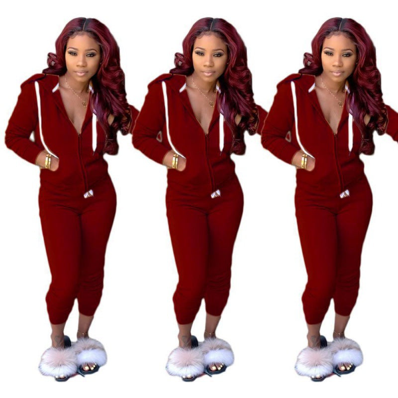Ensemble de robe sweat à capuche cintrée pour femmes avec fermeture éclair et jogging slim Echo Archive