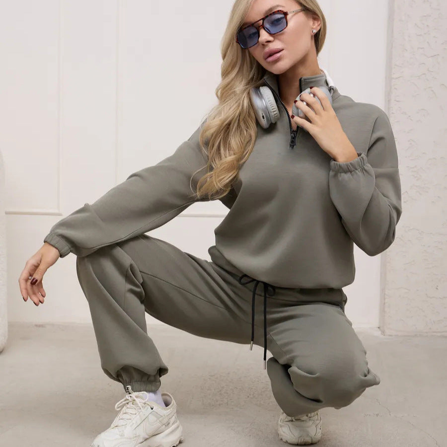 Ensemble lounge doux pour femmes avec demi-fermeture éclair, pantalon à cordon et poignets élastiques Echo Archive