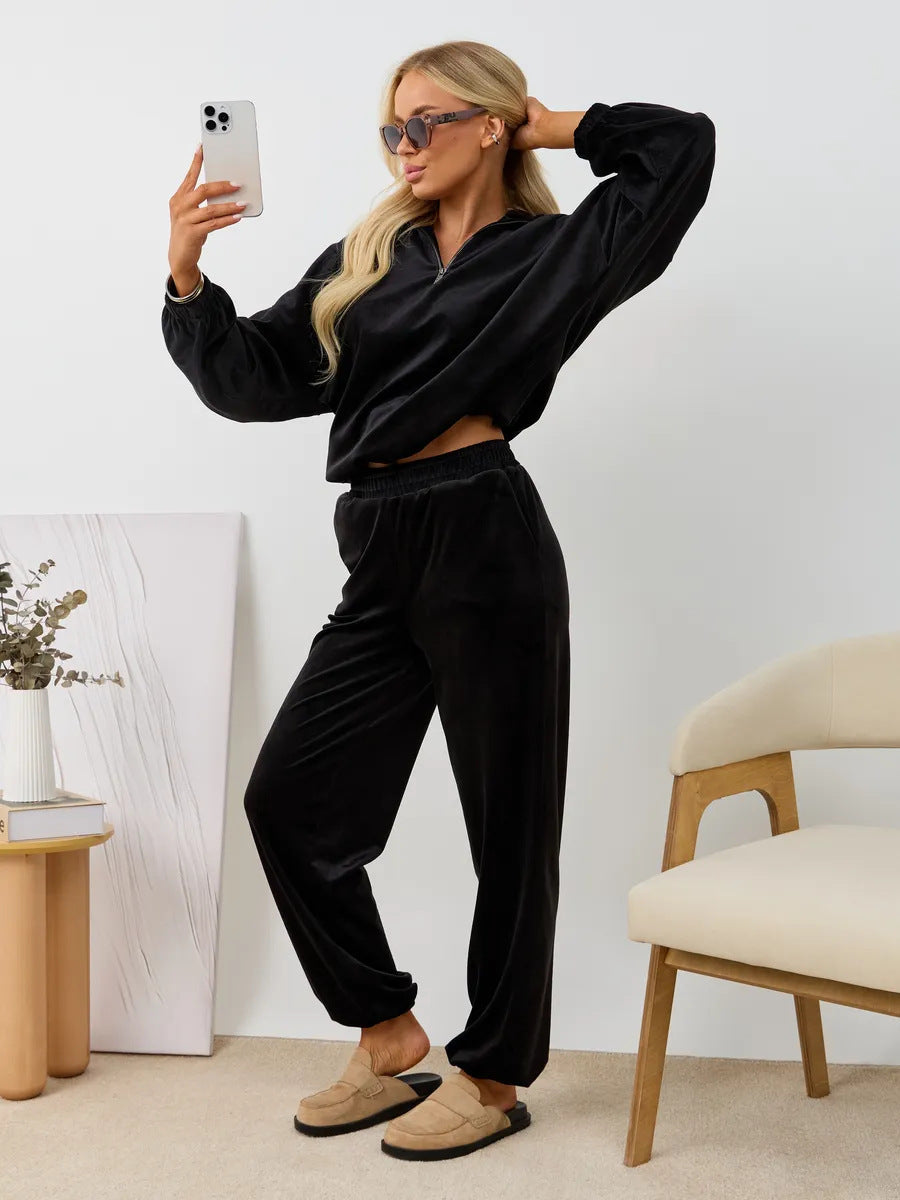 Ensemble de lounge en velours deux pièces pour femmes avec capuche et pantalon à taille élastique