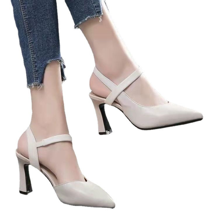 Escarpins à talon ouvert pour femmes avec un élégant bout et un talon bloc moderne R&B