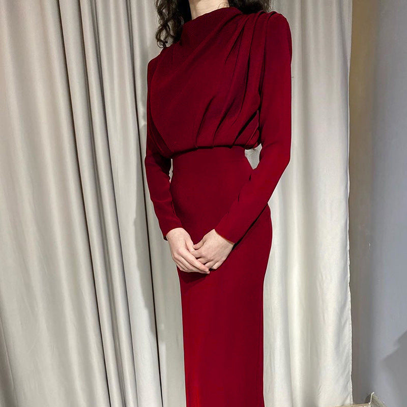 Robe midi élégante pour femmes avec devant drapé en cascade, silhouette crayon cintrée et manches longues Echo Archiv