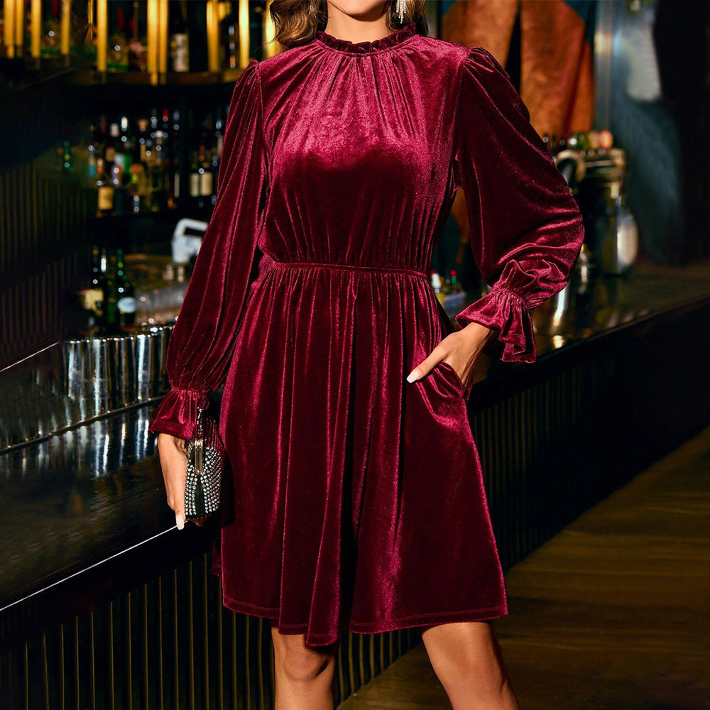 Robe en velours pour femmes, longueur genou, col montant, taille froncée et poches pratiques