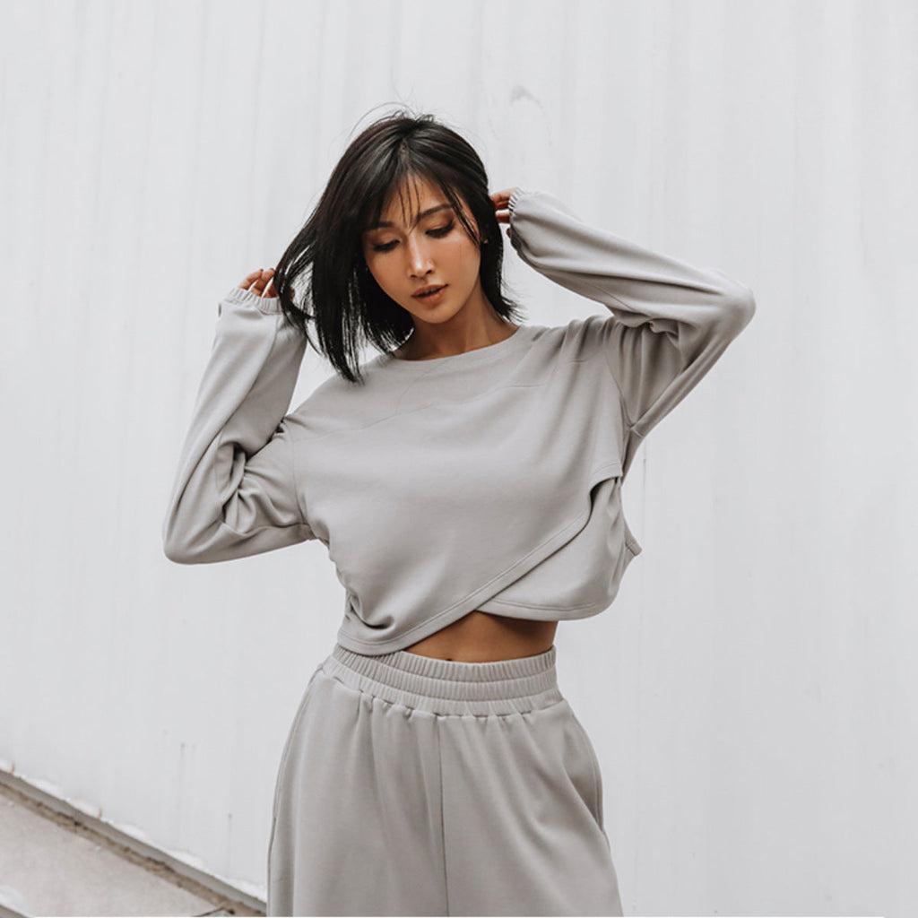 Ensemble de lounge ample pour femmes avec pull oversized cropped et pantalon palazzo taille haute Echo Archive