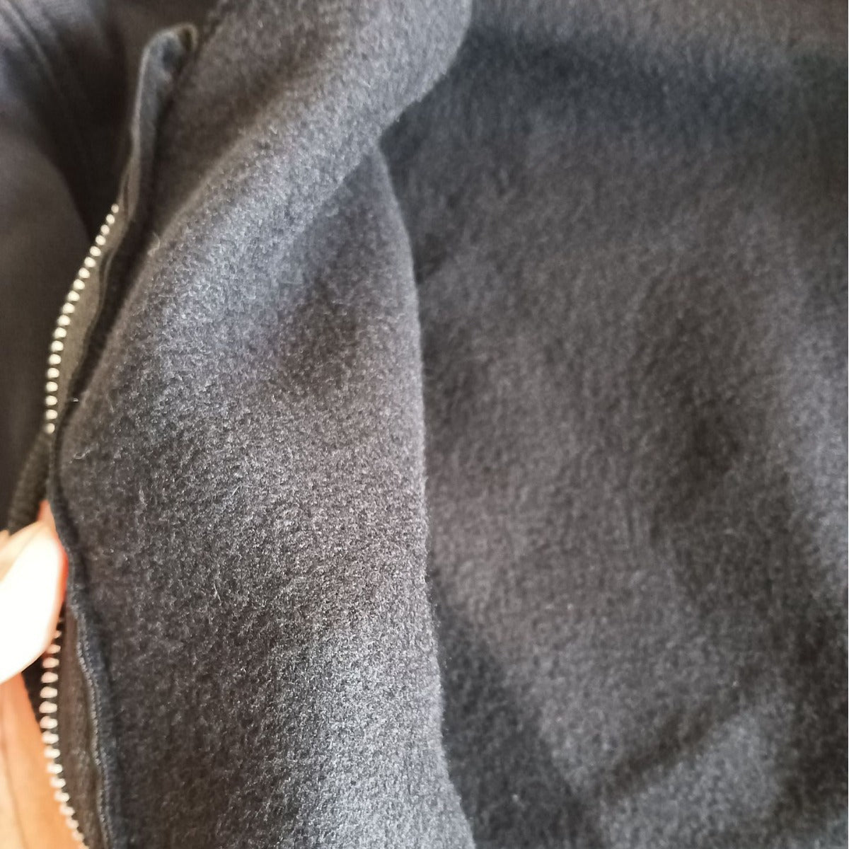 Ensemble de lounge pour femmes en deux parties avec veste à capuche zippée et pantalon large à taille haute en tissu sweat Echo Archiv