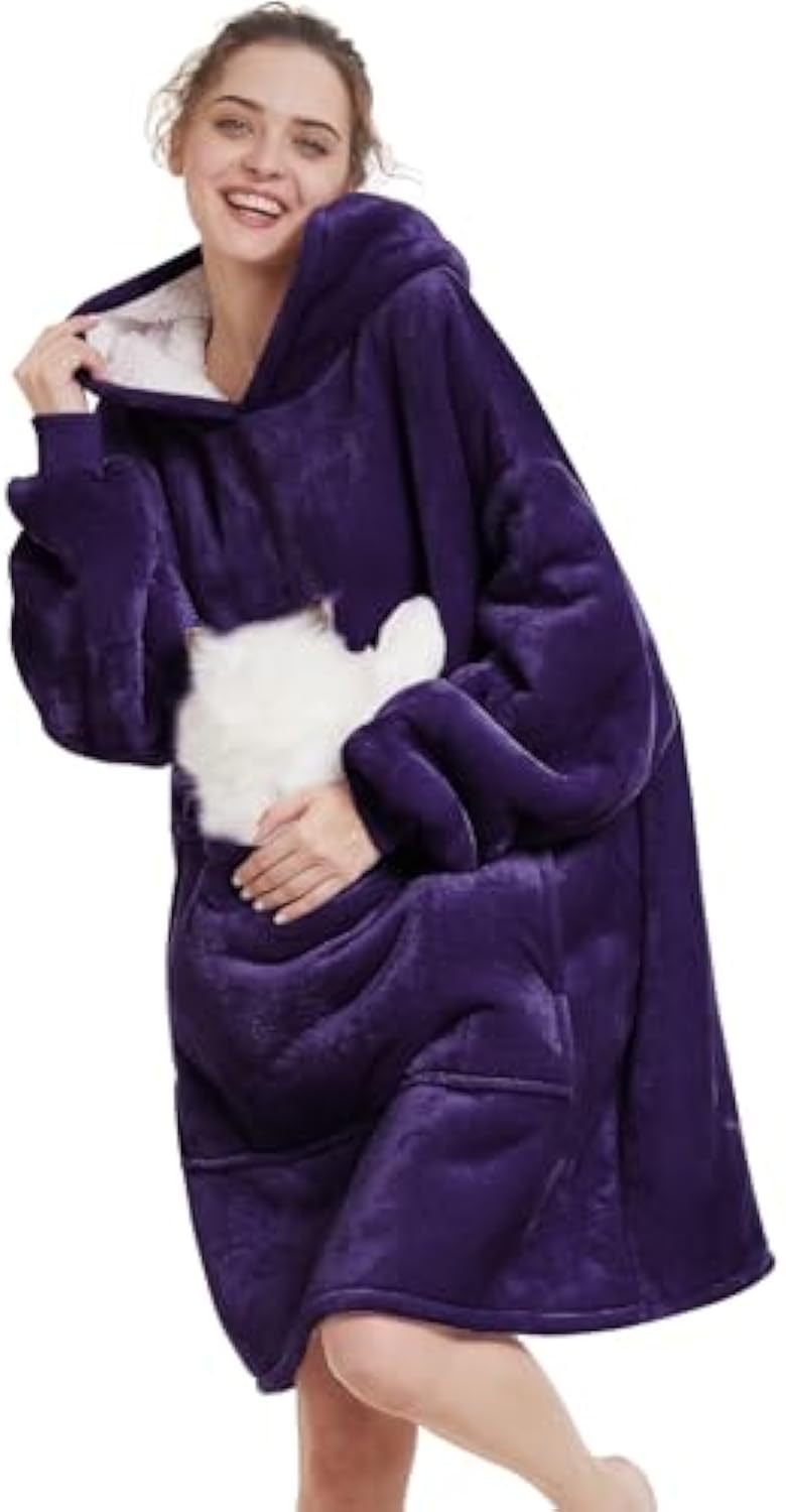Couverture à capuche oversize en microfibre avec doublure en Sherpa
