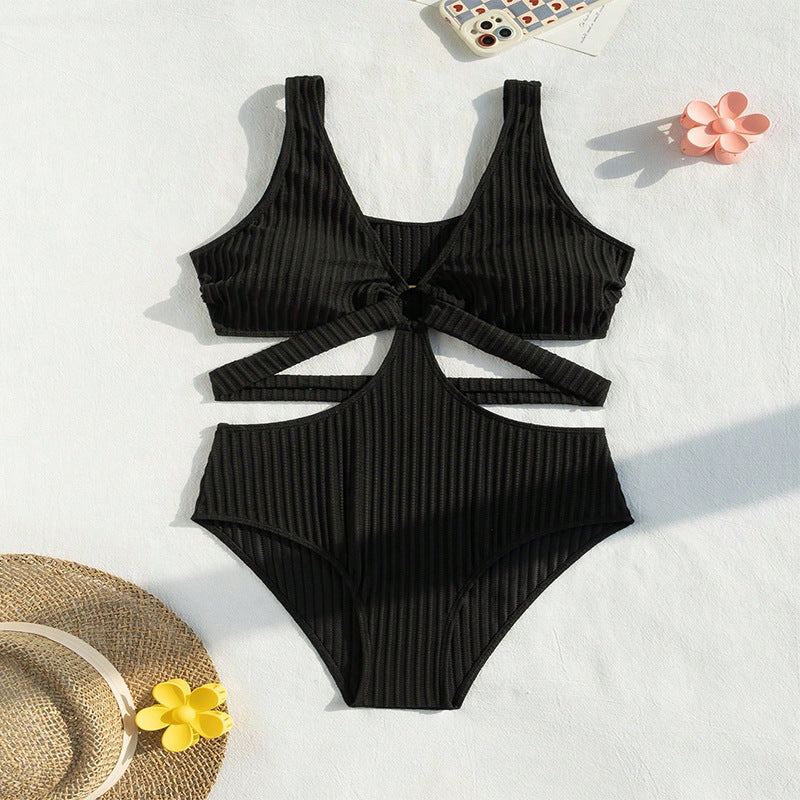 Maillot de bain une pièce sportif à découpes pour femmes R&B