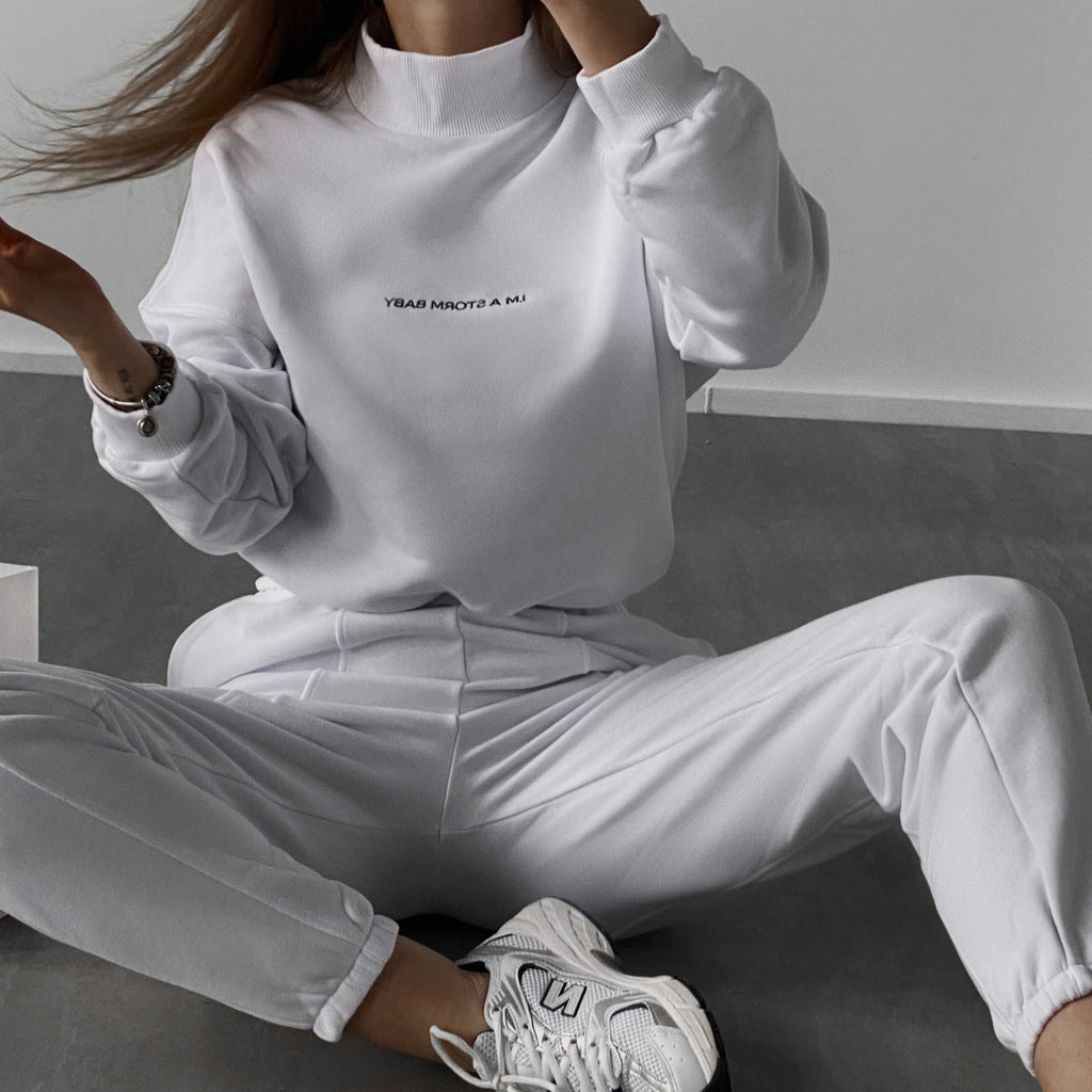 Ensemble de détente oversize pour femmes avec col montant et pantalon de jogging taille haute élastique
