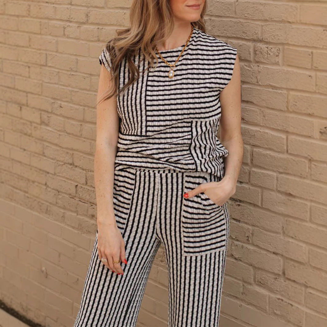 Tenue décontractée pour femmes avec éléments rayés R&B