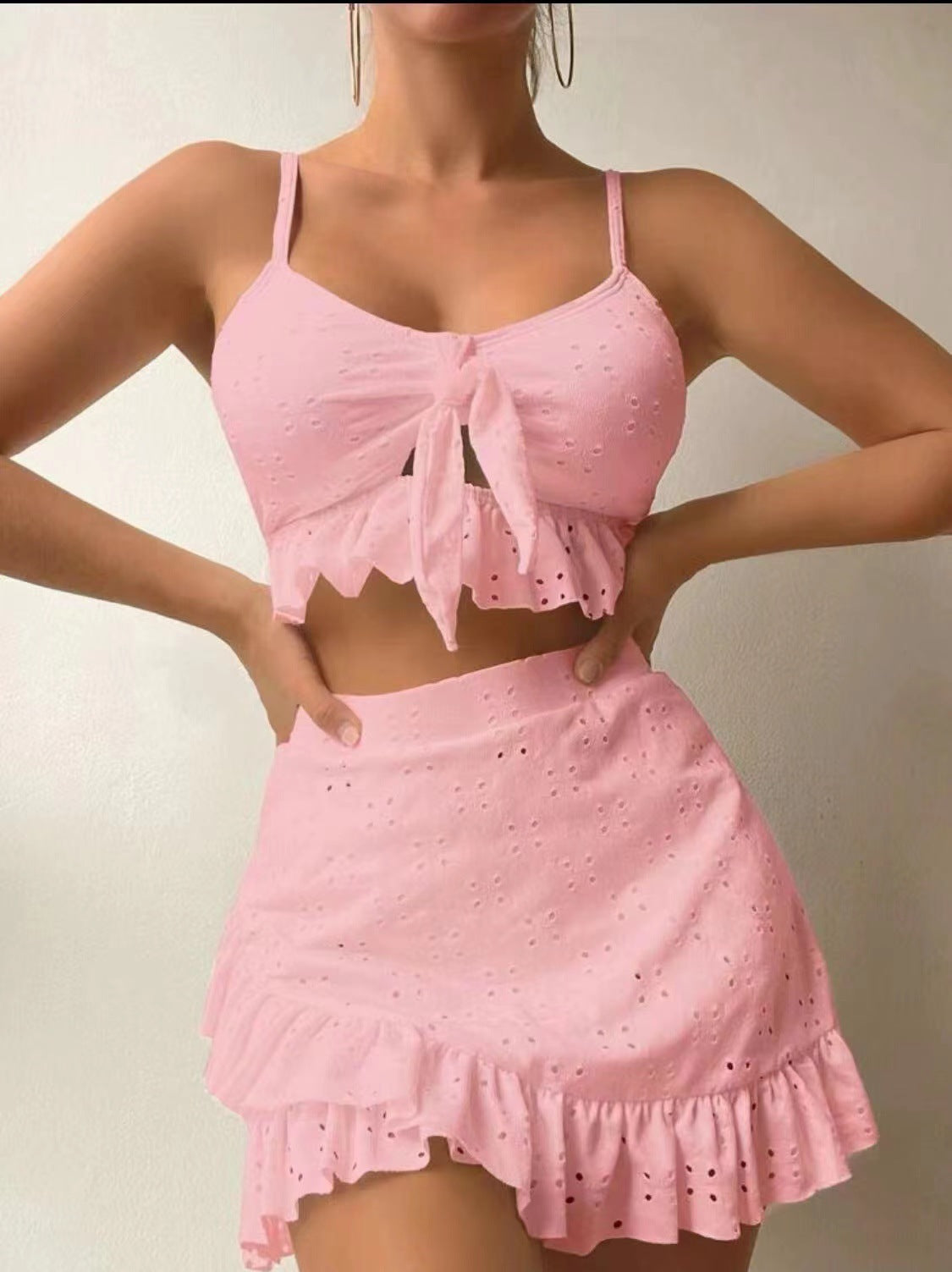 Ensemble Crop-Top et Jupe pour Femmes avec Design Ludique Echo Archiv