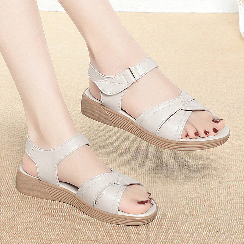 Sandales confortables pour femmes avec design élégant de lanières et talon bloc stable Heidi-Mode