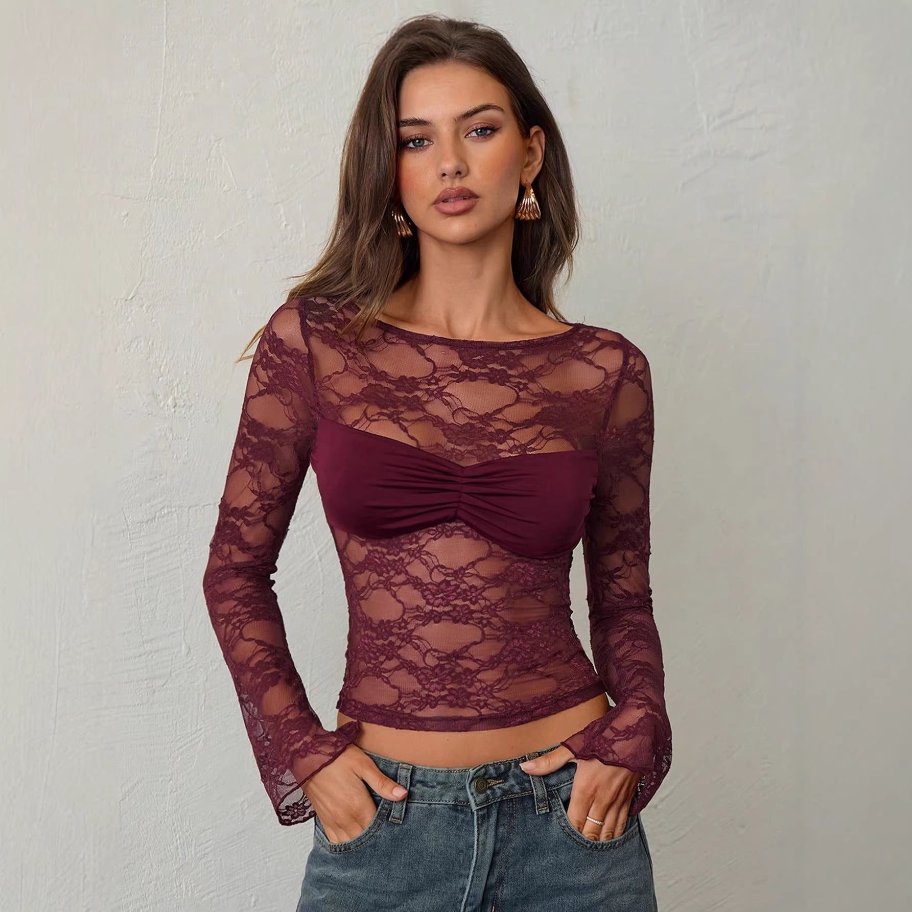 Top en dentelle cintré pour femmes avec bustier intégré et partie poitrine froncée R&B