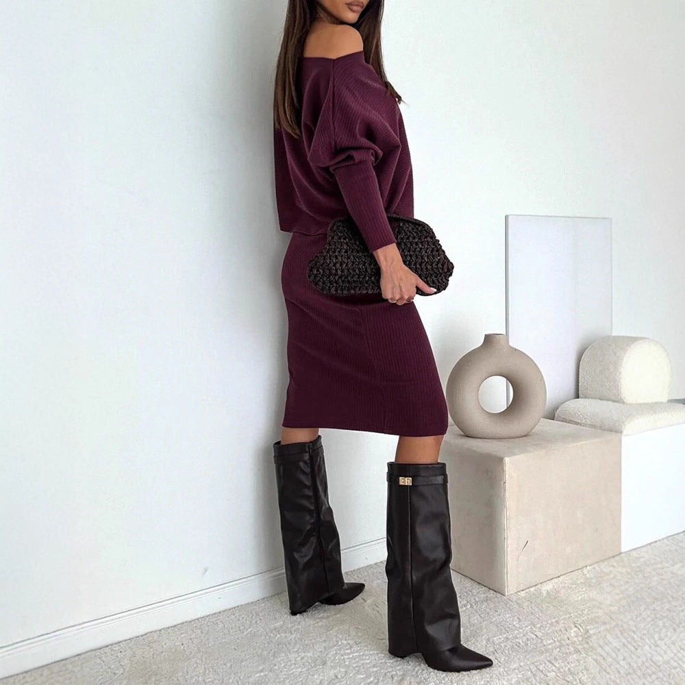 Ensemble en tricot à rayures réversibles pour femmes avec pull oversize à épaules dénudées et jupe midi cintrée avec fente latérale