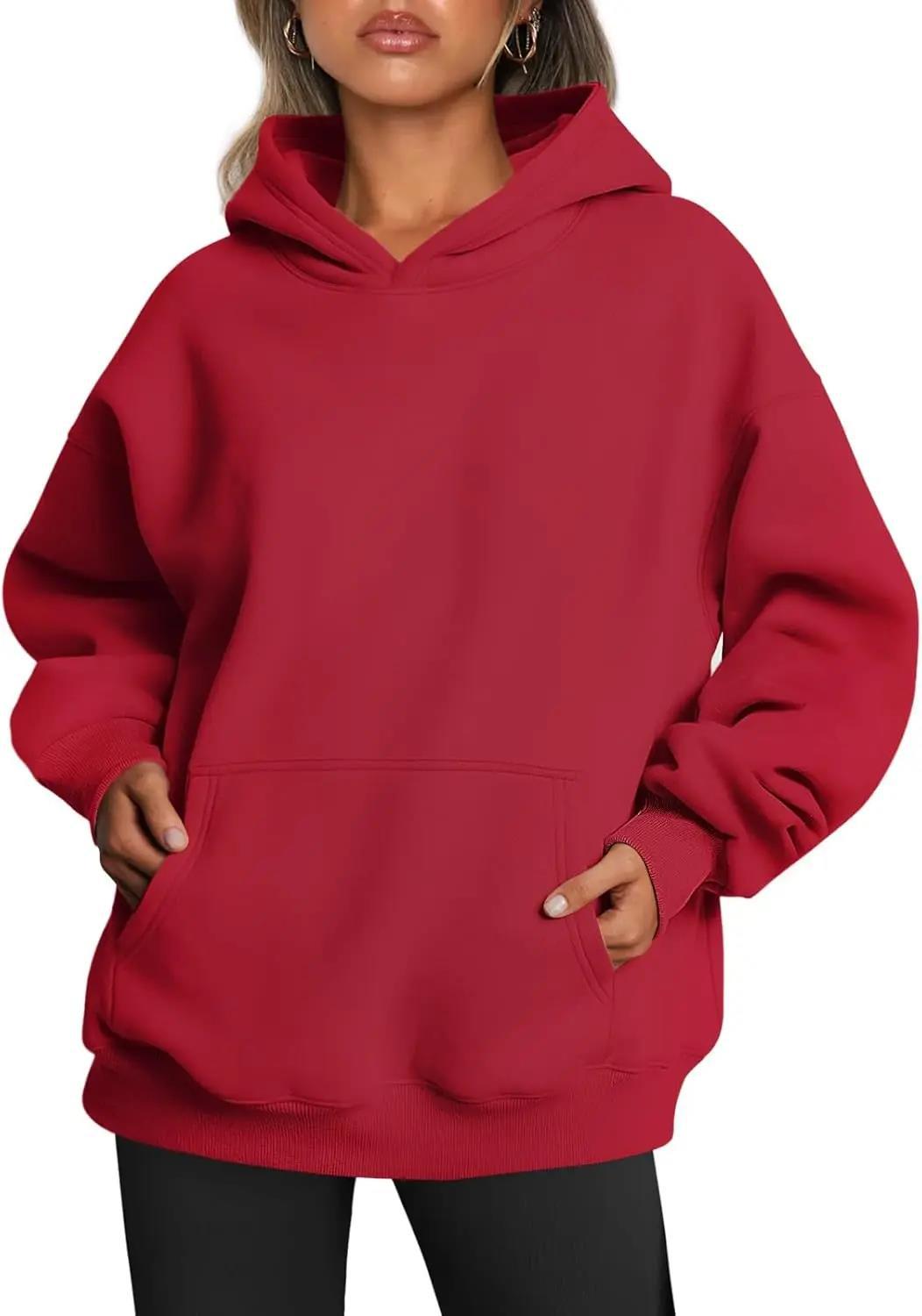 Sweat à capuche oversized pour femmes avec silhouette allongée et poche kangourou Echo Archiv