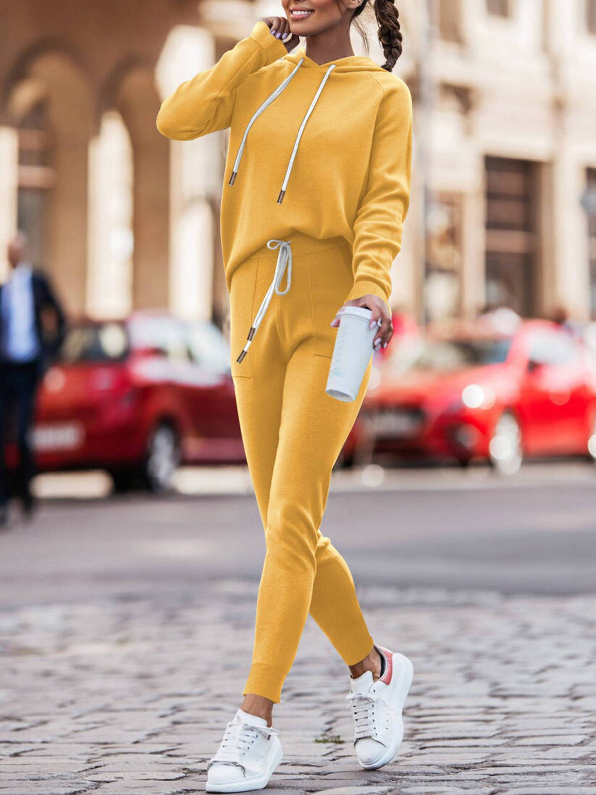 Ensemble de sweat à capuche décontracté et pantalon de jogging ajusté pour femmes