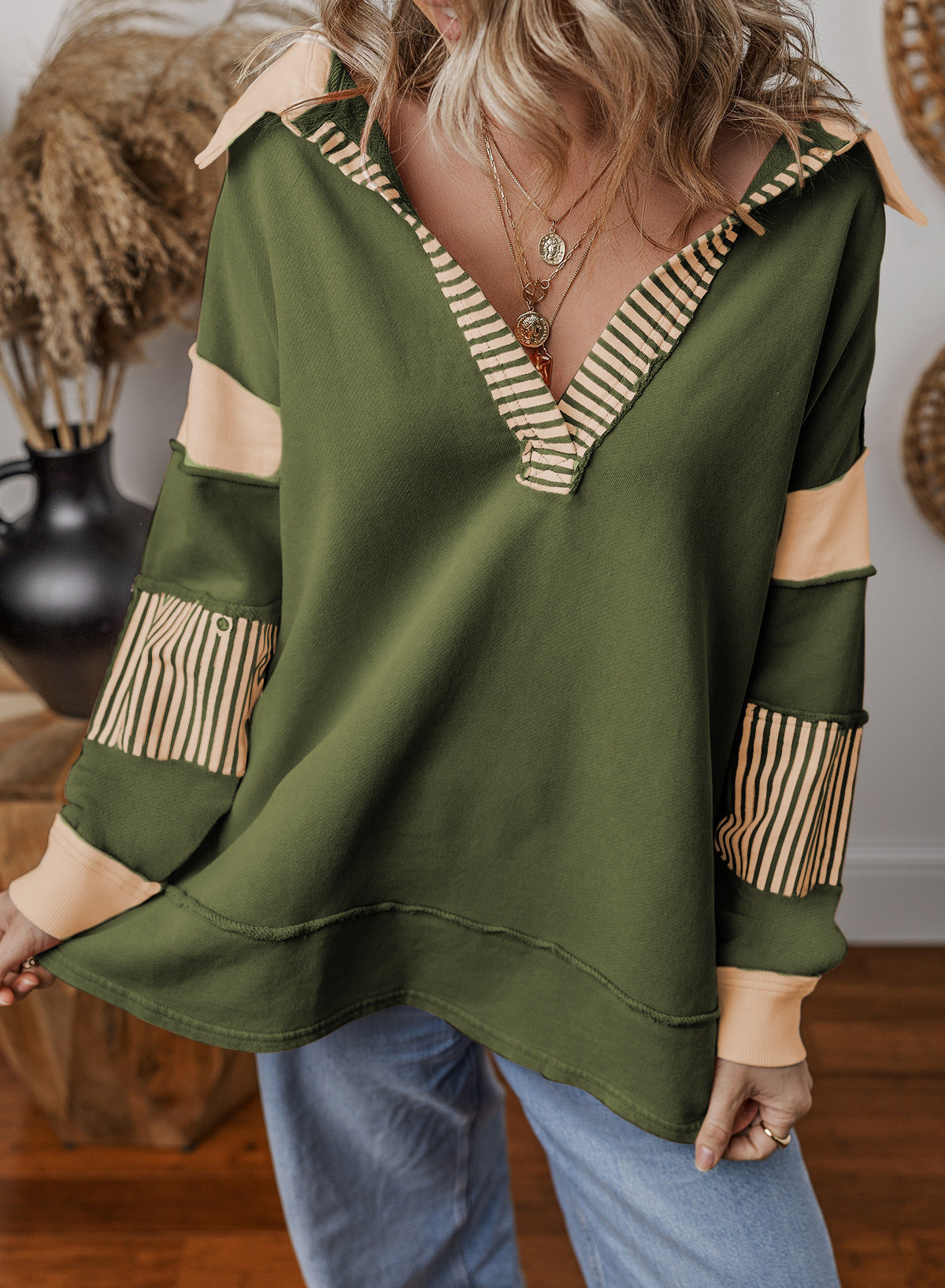 Sweatshirt à col en V oversized pour femmes