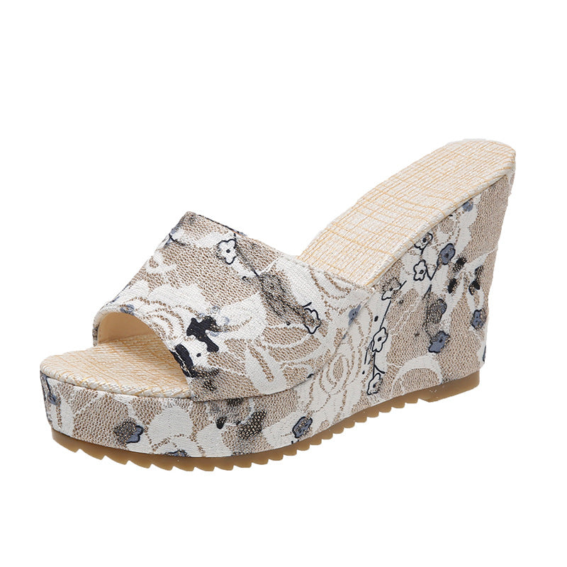 Pantoufles compensées pour femmes avec design floral et semelle rembourrée R&B