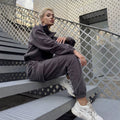 Ensemble de lounge sportif et élégant pour femmes en molleton de coton lourd avec col montant, poche kangourou et poche cargo Echo Archiv