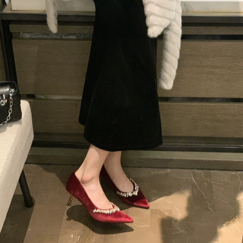 Talons Hauts Glamour pour Femmes avec Détails Élégants en Strass et Bout Pointu R&B